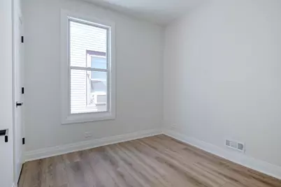 2250 N Kostner Avenue, Chicago, IL 60639 - Photo 12