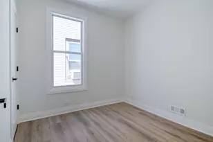 2250 N Kostner Ave, Chicago, IL 60639 - Photo 12