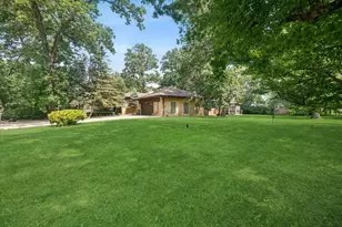 1655 Forest Dr, Glenview, IL 60025 - Photo 32