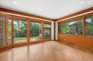 1655 Forest Dr, Glenview, IL 60025 - Photo 12