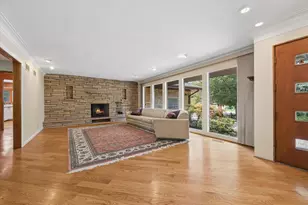 1655 Forest Dr, Glenview, IL 60025 - Photo 4