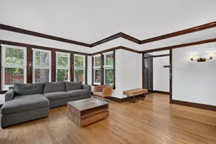 4940 N Whipple St, Chicago, IL 60625 - Photo 2