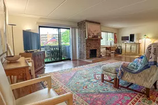 917 Vose Dr, Gurnee, IL 60031 - Photo 2