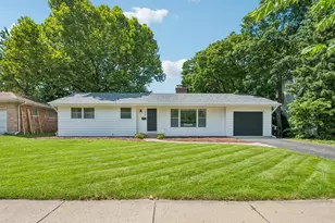 394 Bryant Ave, Glen Ellyn, IL 60137 - Photo 1