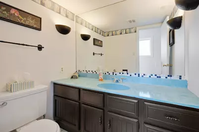 560 W Berkley Lane, Hoffman Estates, IL 60169 - Photo 18