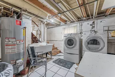 4945 W Wolfram Street, Chicago, IL 60641 - Photo 26