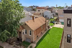 1839 W Ohio St, Chicago, IL 60622 - Photo 1