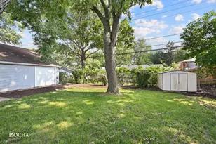 312 Oak St, North Aurora, IL 60542 - Photo 12