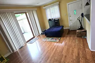 978 E Capri Dr, Palatine, IL 60074 - Photo 20
