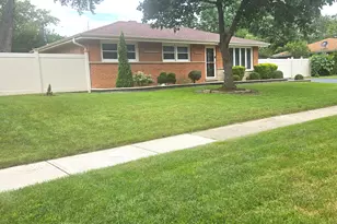 978 E Capri Dr, Palatine, IL 60074 - Photo 34