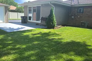 978 E Capri Dr, Palatine, IL 60074 - Photo 32