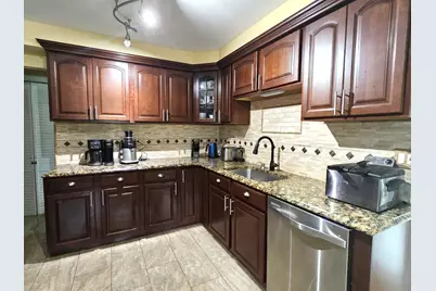 978 E Capri Drive, Palatine, IL 60074 - Photo 12