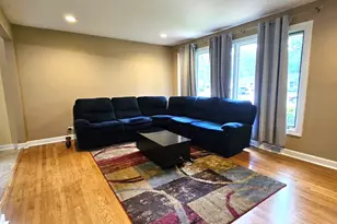 978 E Capri Dr, Palatine, IL 60074 - Photo 8