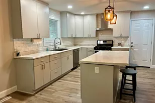 1810 Rebecca Dr, Champaign, IL 61821 - Photo 2