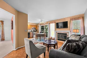 1343 Ridgefield Cir, Carol Stream, IL 60188 - Photo 6