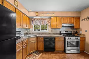 1343 Ridgefield Cir, Carol Stream, IL 60188 - Photo 4