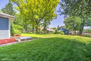 28069 N Lake Dr, Wauconda, IL 60084 - Photo 34