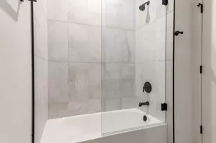 224 S Ashland Ave, Chicago, IL 60607 - Photo 12