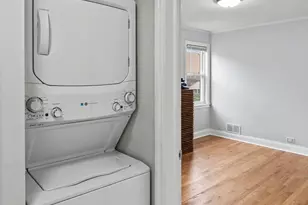 6328 N Whipple St, Chicago, IL 60659 - Photo 12