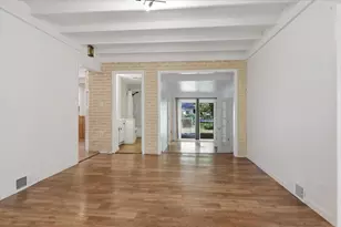 609 Woodford St, Gridley, IL 61744 - Photo 2
