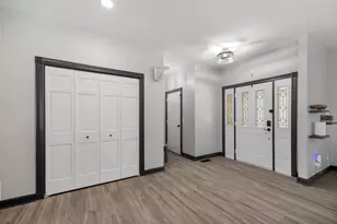 660 Louise Dr, Hinckley, IL 60520 - Photo 2