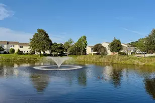 214 Maplebrook Ct, Schaumburg, IL 60194 - Photo 28