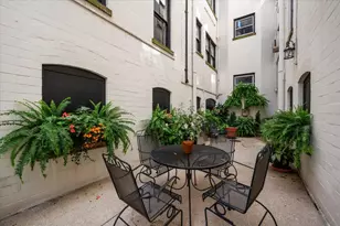 1235 N Astor St, Chicago, IL 60610 - Photo 36