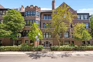 1235 N Astor St, Chicago, IL 60610 - Photo 2