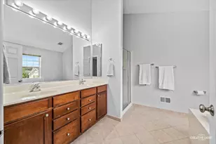 1123 Pine Valley Ct, Elgin, IL 60124 - Photo 14