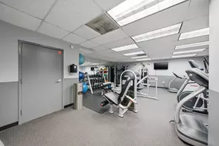 6030 N Sheridan Rd, Chicago, IL 60660 - Photo 4