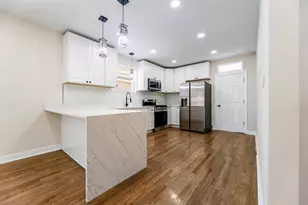 5535 S Fairfield Ave, Chicago, IL 60629 - Photo 8