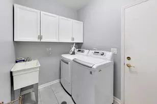2063 Norwich Ct, Glenview, IL 60026 - Photo 20