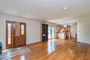 39056 N Poplar St, Lake Villa, IL 60046 - Photo 2