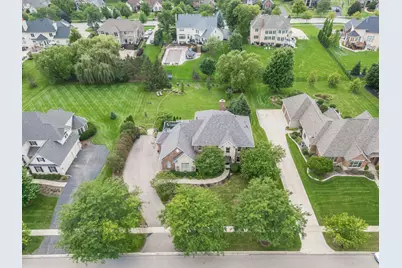 4135 River Ridge Drive, Saint Charles, IL 60175 - Photo 2