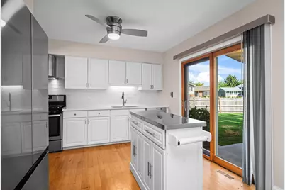 1101 Pheasant Ridge Drive, Lake Zurich, IL 60047 - Photo 8