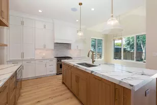 234 N Evergreen Ave, Elmhurst, IL 60126 - Photo 2