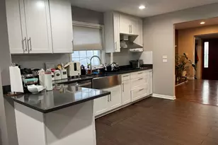 1787 Webster Ln, Des Plaines, IL 60018 - Photo 2