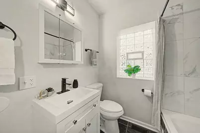 7641 S Phillips Avenue, Chicago, IL 60649 - Photo 8