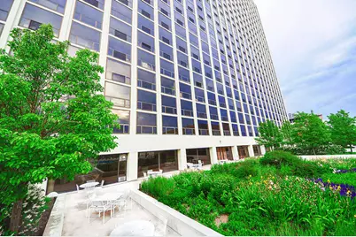 4343 N Clarendon Avenue #1711, Chicago, IL 60613 - Photo 1