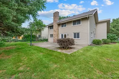 852 Woodmar Drive, Crystal Lake, IL 60014 - Photo 32