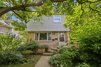 2490 Green Bay Road #1, Highland Park, IL 60035 - Photo 1