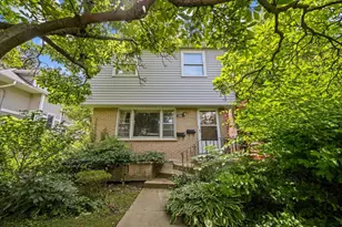 2490 Green Bay Rd, Highland Park, IL 60035 - Photo 1