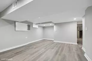 2490 Green Bay Rd, Highland Park, IL 60035 - Photo 12