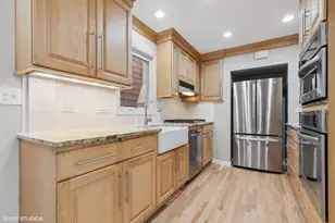2490 Green Bay Rd, Highland Park, IL 60035 - Photo 2