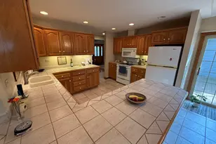3940 Gloucester Dr, Crete, IL 60417 - Photo 16