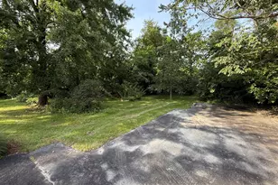 3940 Gloucester Dr, Crete, IL 60417 - Photo 4