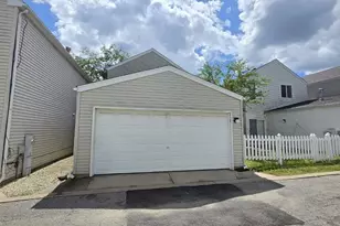 1101 Symphony Dr, Aurora, IL 60504 - Photo 8