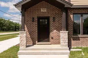 7948 W 74th St, Bridgeview, IL 60455 - Photo 6