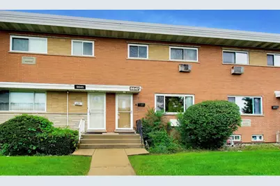 8647 Gregory Lane, Des Plaines, IL 60016 - Photo 2