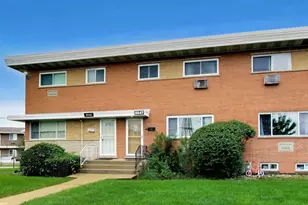 8647 Gregory Ln, Des Plaines, IL 60016 - Photo 1